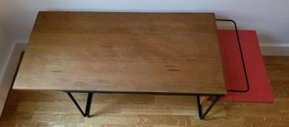 Travail moderne
Table basse